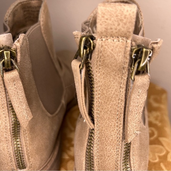 NWOT VERY G SIZE 10 TAN FAUX SUEDE BOOTIES WESTERN BOHO - Picture 8 of 13